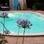 Esclusiva Con Piscina E Parco Privato Da 1200 Mq Cinque Minuti A Piedi Dalle Spiagge Di Villa Torre delle Stelle
