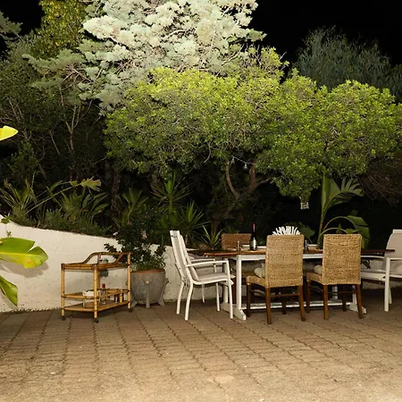Esclusiva Con Piscina E Parco Privato Da 1200 Mq Cinque Minuti A Piedi Dalle Spiagge Di Βίλα *